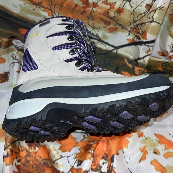 L L Bean Primaloft Winter/Hiking Boots - Picture 5 of 16